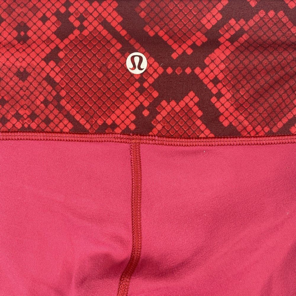 Lululemon Wunder Under Crop Size 4 Cranberry Alarming Orange Reversible Womens